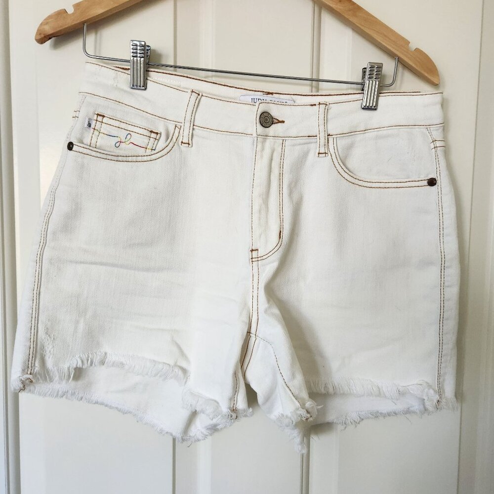 Judy Blue Rainbow Road Ecru Shorts Embroidered Frayed Hem Soft Stretchy Cute - Picture 3 of 13